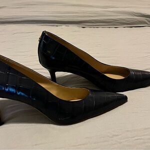 Ralph Lauren 3” croc pattern, size 7.5